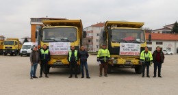 2 Kamyon yakacak yola çıktı