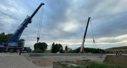 Karacaoğlan-Kuzuçardağı köprü yenileme çalışması devam ediyor