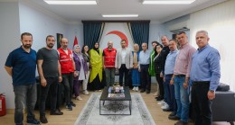 AK Parti’den Kızılay’a ziyaret