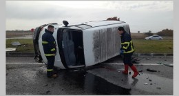 Ürünlü köyü yakınlarında trafik kazası; 1 ölü, 2 yaralı