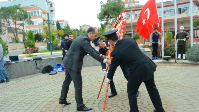 29 Ekim Çelenk Sunum Programı Düzenlendi