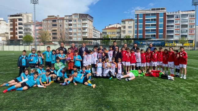 23 Nisan için futbol turnuvası düzenlendi