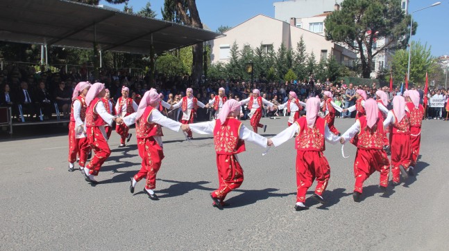 Babaeski’de 23 Nisan Ulusal Egemenlik ve Çocuk Bayramı coşkuyla kutlandı