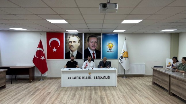 AK Parti Kırklareli İl Yönetim Kurulu toplantısını gerçekleştirdi