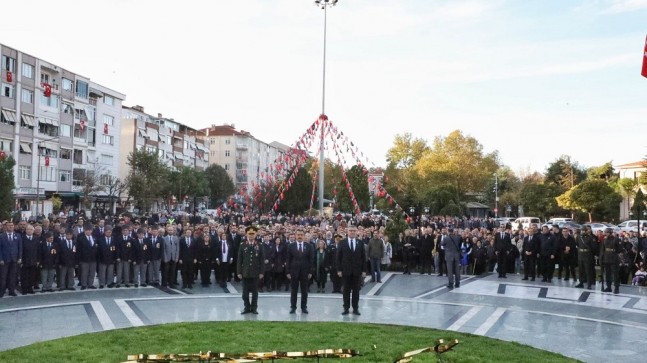 Kırklareli’nde Büyük Önder Gazi Mustafa Kemal ATATÜRK’ ü anma töreni düzenlendi