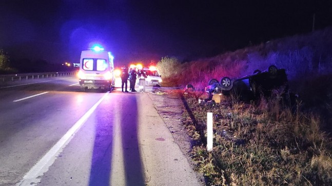 Göçmen kaçakçılığı yapan araç Babaeski Kadıköy yolunda kaza yaptı