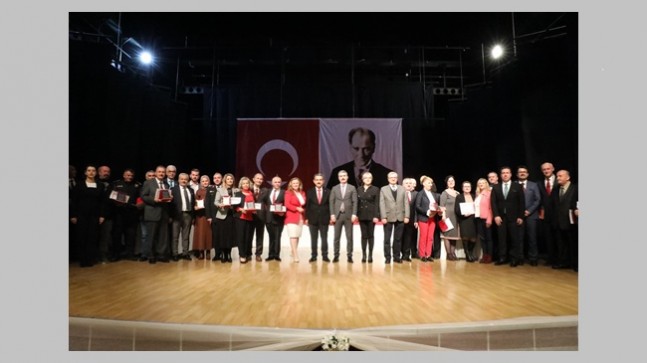 24 Kasım Öğretmenler Günü’nü Kırklareli’nde Törenlerle Kutlandı