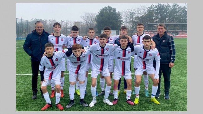 Babaeskispor U15 Takımı, Kırklareli Gençlikspor’u, 2-1 mağlup etti