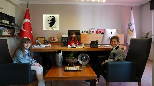 Lüleburgaz Belediye Başkanlığı çocuklara emanet