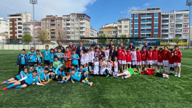 23 Nisan için futbol turnuvası düzenlendi