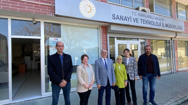 Müdür Uysal’dan şehit yakını ve gaziye ziyaret