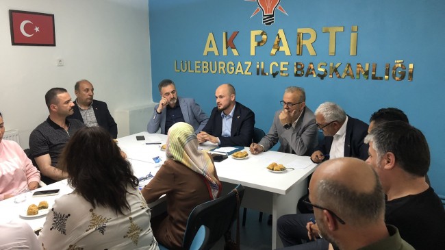 AK Parti Lüleburgaz’da seçim sonuçlarını değerlendirmek için bir araya geldi