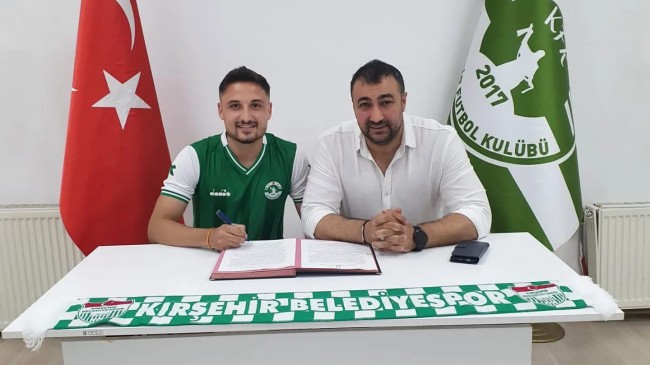 Kırklarelispor’dan ayrılan futbolcu yeni kulübüyle imzaladı