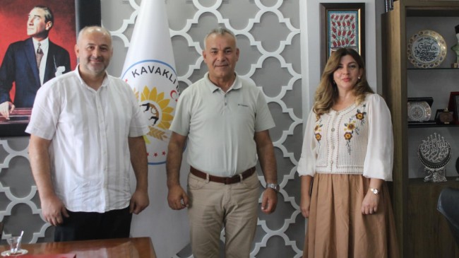 Kavaklı Atatürk İlkokulu Müdür ve Müdür Yardımcısından Başkan Koşdemir’e ziyaret