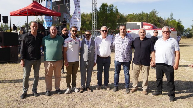 Milletvekili Özkan Karadenizliler ve Trakyalılar Dostluk ve Buluşma Şenliğine katıldı