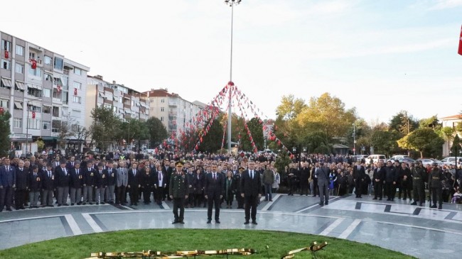 Kırklareli’nde Büyük Önder Gazi Mustafa Kemal ATATÜRK’ ü anma töreni düzenlendi