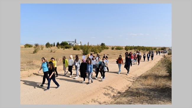 Farkındalık yaratmak için yürüyüş yaptılar