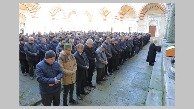 Gürkan cenaze törenlerine katılarak taziyelerini iletti