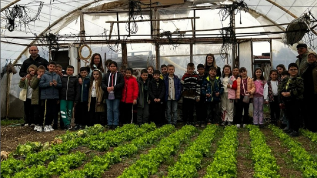 Tarım faaliyetlerini yerinde görme ve inceleme şansı elde ettiler